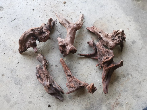 Small driftwood pieces - 15-20cm (2lbs) (5-8pcs)